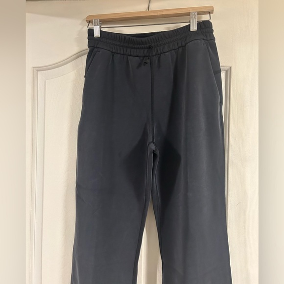 Lululemon Softstreme Cropped Pant - Picture 1 of 4